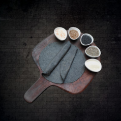 Black sesame Seed roti 13362